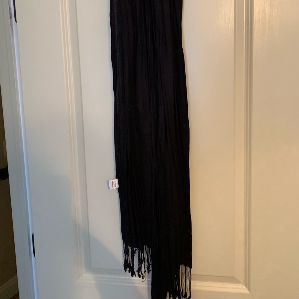 Black Scarf